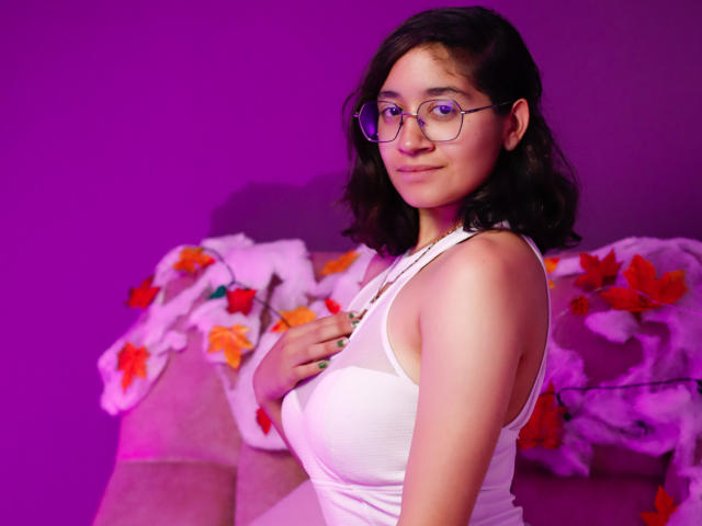 DarikoRoberts - Live porn &amp; sex cam - 22775513