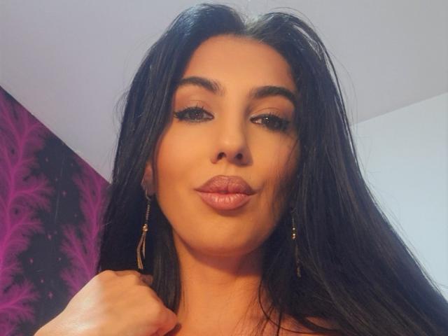 BrunetteBabe69 - Sexe cam en vivo - 22783649