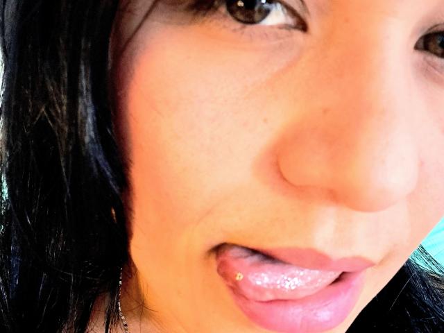 VivianaThomson - Live sex cam - 22784097