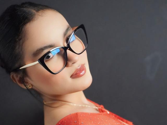 MiiaPalmer - сексуальная веб-камера в реальном времени - 22785257