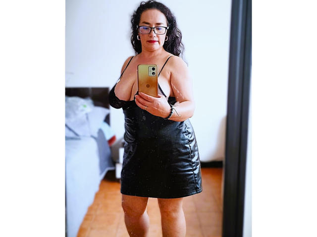 AllisonMillerHot - Live porn &amp; sex cam - 22785921