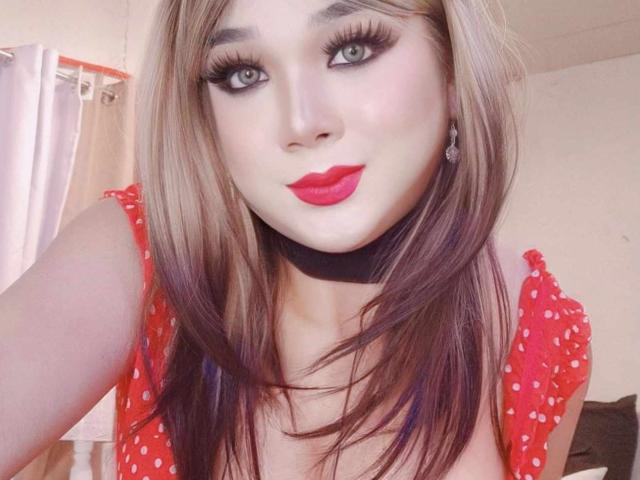 MissBigCockLucy - Live sex cam - 22788797