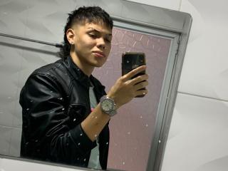 DynamoMills - Sexe cam en vivo - 22799489