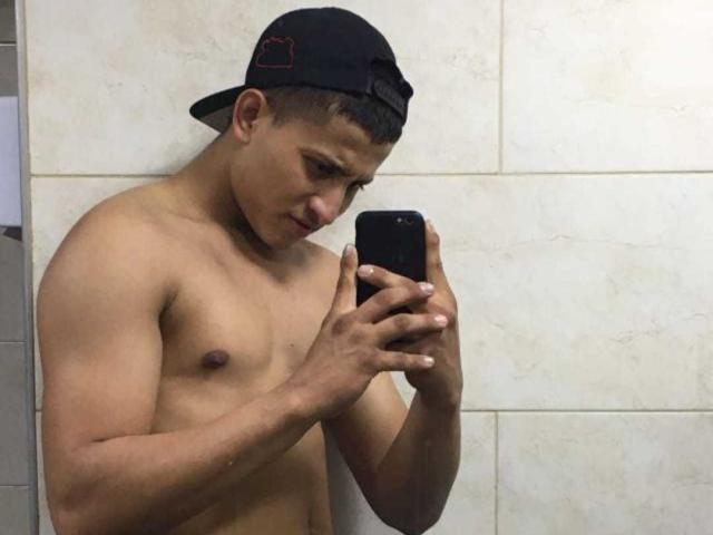 CristhianCollins - Live sex cam - 22799845