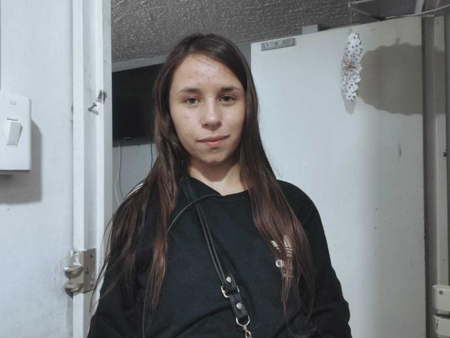 RubyEmerald - Live sex cam - 22800593