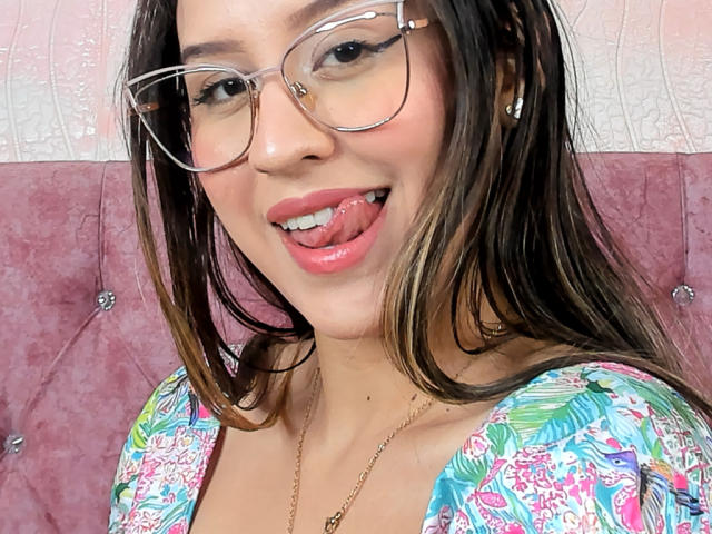KylieSaoko - Live sexe cam - 22802805