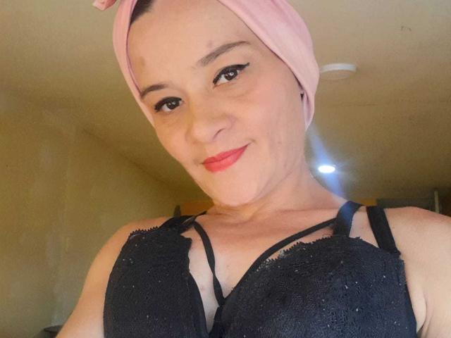 SexyHottyLuna - Live Sex Cam - 22802865