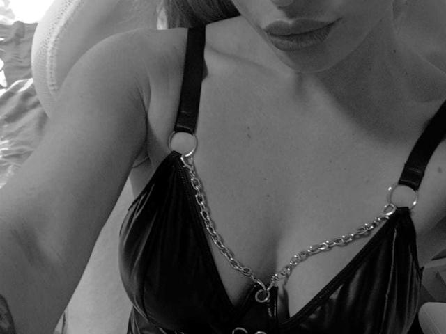 IngridI - Sexe cam en vivo - 22807277