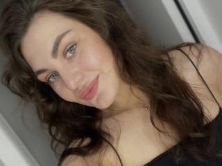HotAliceLove69 - Live sex cam - 22810097