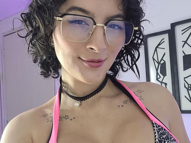 GabrielaMoore - Live Sex Cam - 22810821