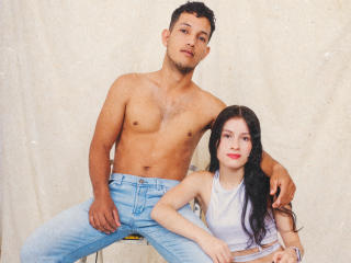 EmilyAndMaximo - Live Sex Cam - 22811129