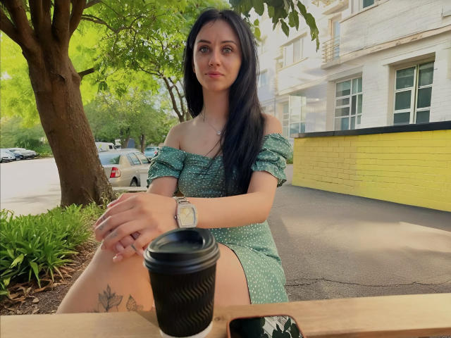 ArianaEmest - Live porn &amp; sex cam - 22818669