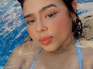 AprilBrunet - Live sex cam - 22827605