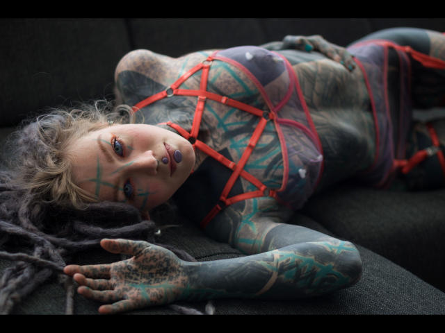 Anuskatzz-hot - Live Sex Cam - 22827853