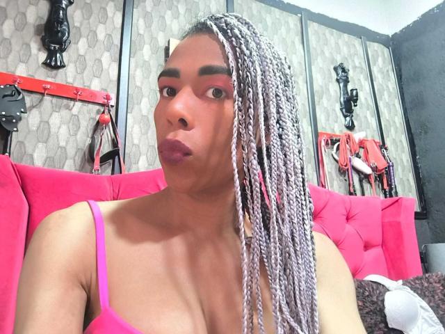 KeiraDivina - Live Sex Cam - 22830425