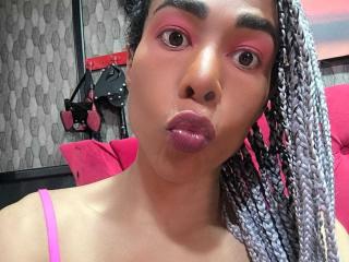 KeiraDivina - Live Sex Cam - 22830497