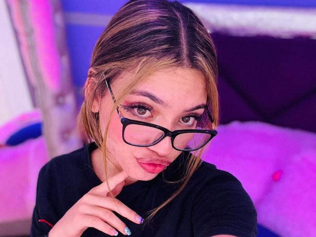 IvyCoxGlad - Live Sex Cam - 22831109