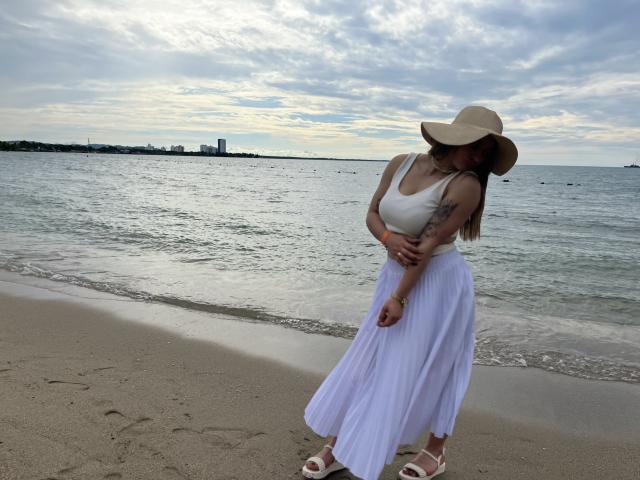 AtheneaRossi - Live porn &amp; sex cam - 22834493