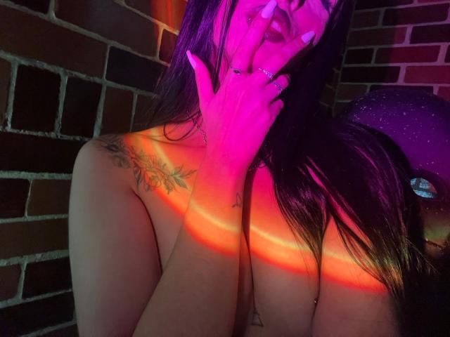 IrinaCara - Live Sex Cam - 22835245