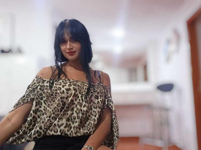 SheWolfSabriina - Live sex cam - 22839237