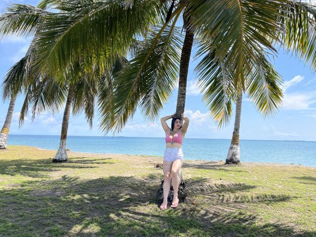 AtheneaRossi - Live porn &amp; sex cam - 22846557