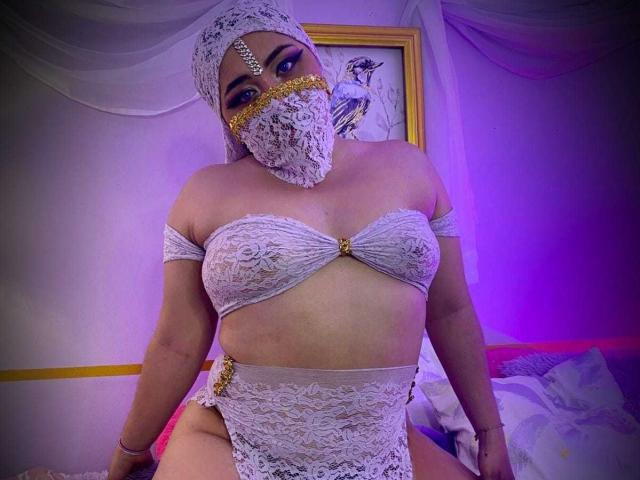 AishaGhulam - Live sex cam - 22856289