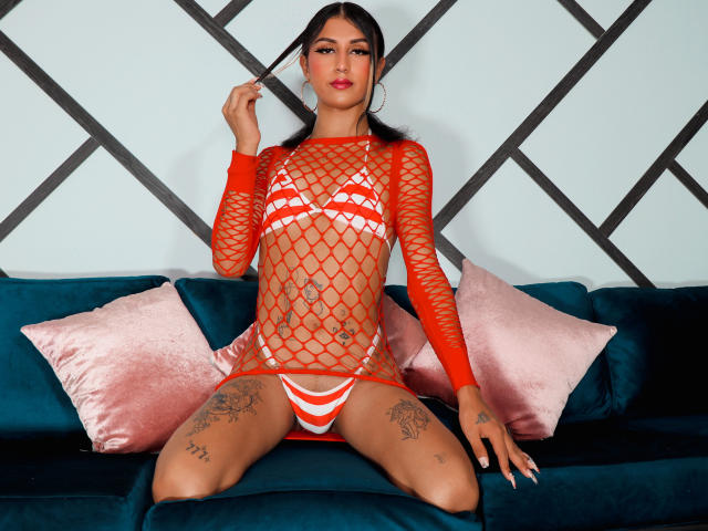 EmilyParcker - Live Sex Cam - 22857485