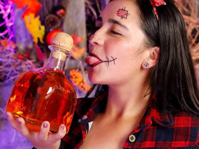 LailaRogerts - Live sex cam - 22859681