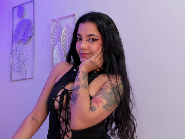 ValentinaMathews - Live porn &amp; sex cam - 22881017