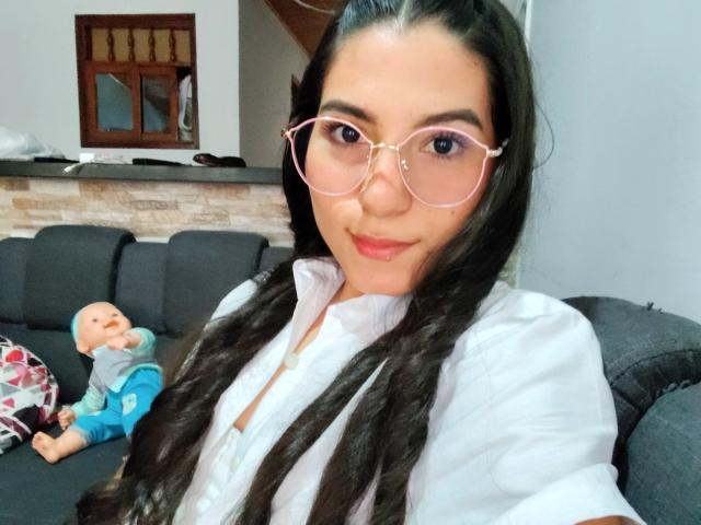 EmilyWildy - Sexe cam en vivo - 22883097