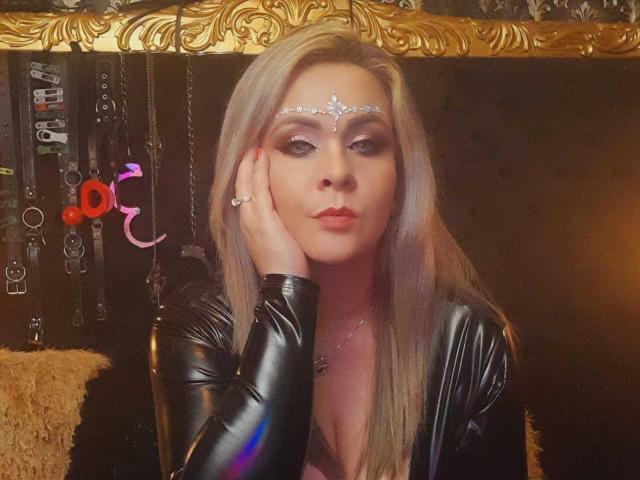 VictoriiaGray - Live porn &amp; sex cam - 22883609