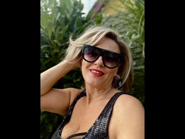 AdeleMILF-hot - Sexe cam en vivo - 22888889