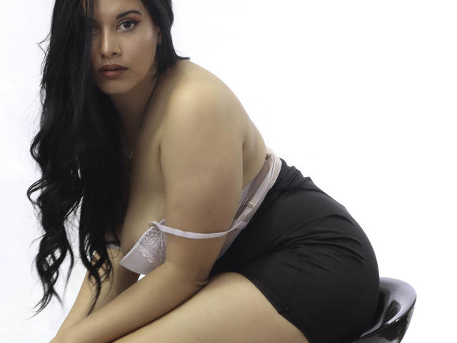 LottieRose - Live sex cam - 22891085