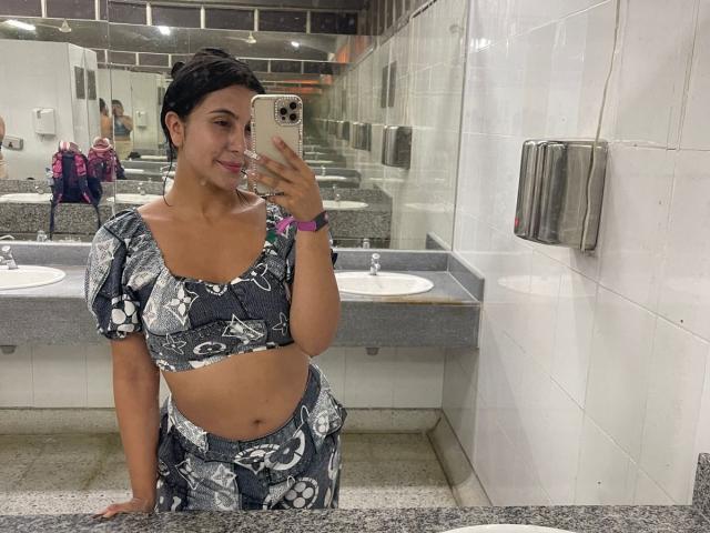 SarahXRouse - Live Sex Cam - 22902605