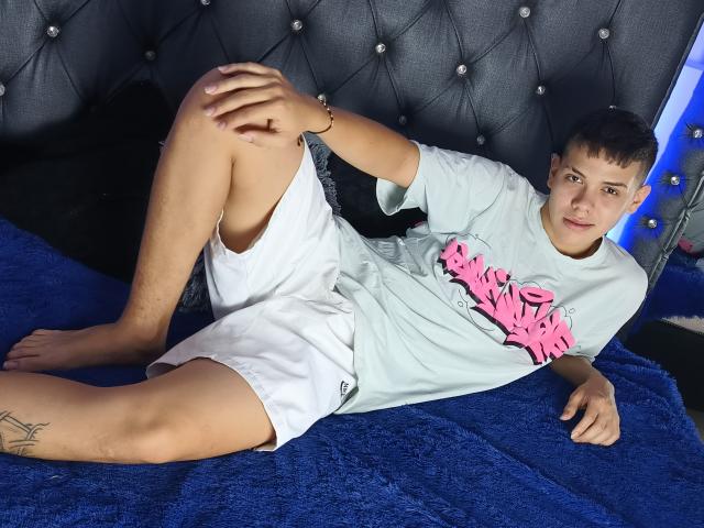 DynamoMills - Sexe cam en vivo - 22905197