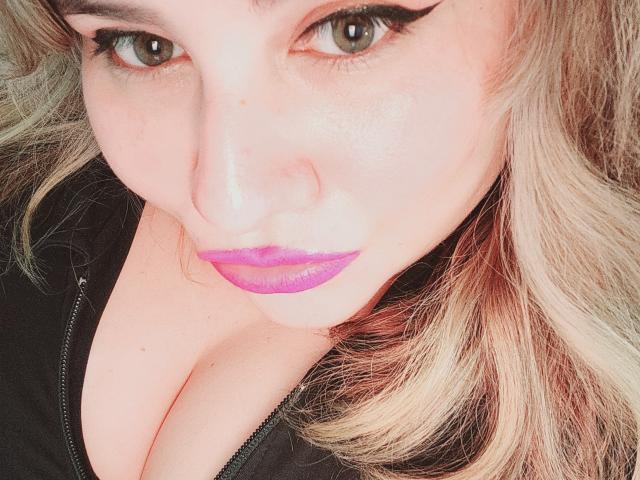 Akkanee - Live Sex Cam - 22909317