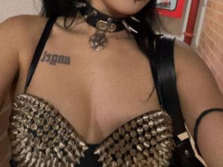 BellaTrixyHot - Live sex cam - 22913249