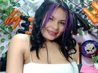 KiaraBowie - Live Sex Cam - 22928873