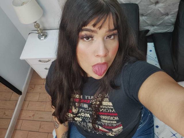 AntonelaPark - Live Sex Cam - 22937085