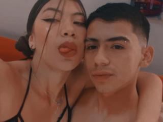 MiaYRonaldSexyS - Live porn &amp; sex cam - 22938553