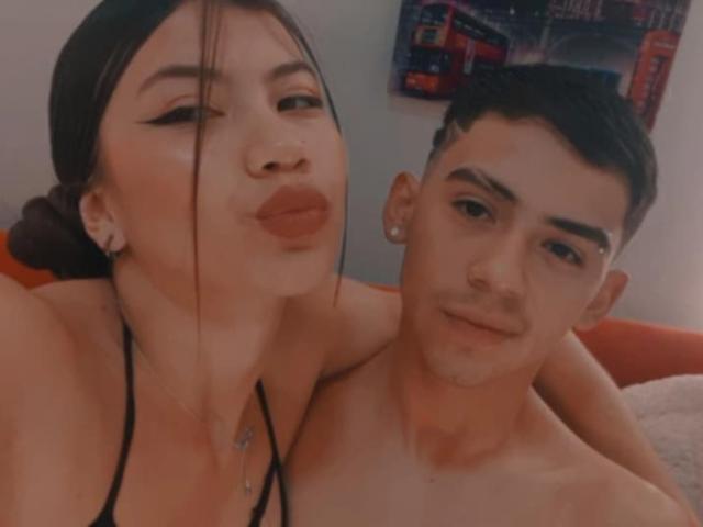 MiaYRonaldSexyS - Sexe cam en vivo - 22938561