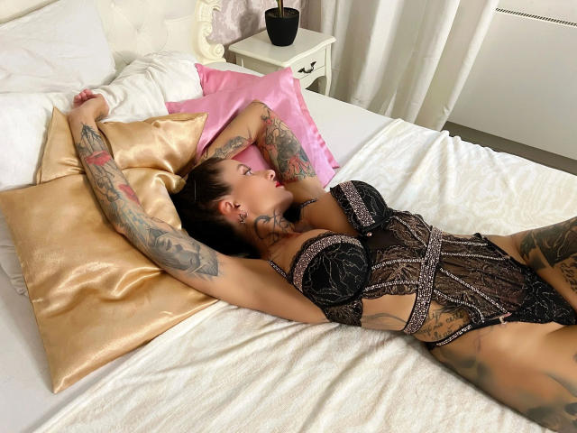 SynthiaRich-hot - Live sex cam - 22940605