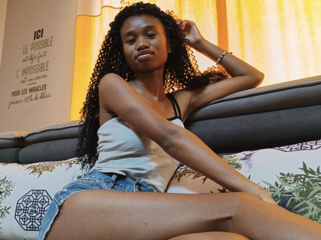 ChezRobert - Live porn &amp; sex cam - 22942181