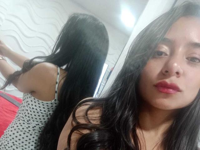 AlessiaEvans - Live sex cam - 22949161