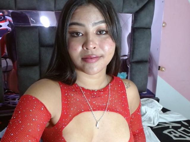 AishaHottOne - Live sex cam - 22949177
