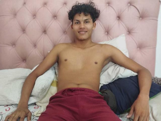 Totonev - Sexe cam en vivo - 22951101