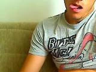 GentilChris - online chat hot with a hairy pubis Homo couple 
