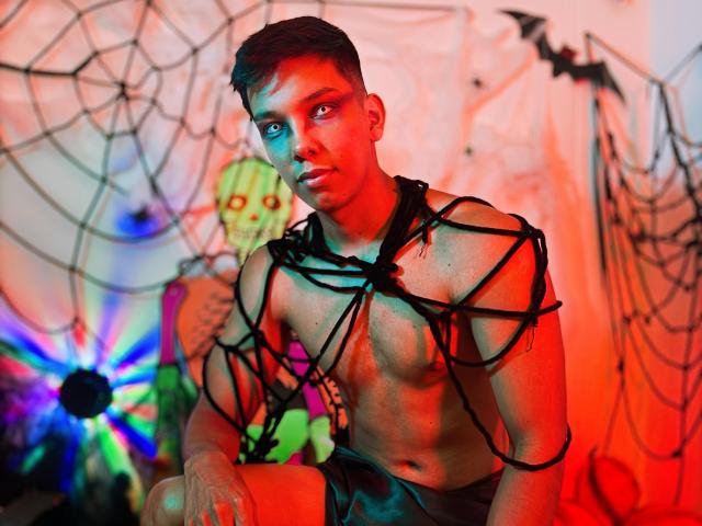 EdwinBlaze - Live sex cam - 22963201