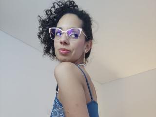 MoniqueCurlz - Live sex cam - 22964693