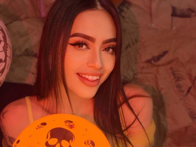 AntonellaLayton - Live porn &amp; sex cam - 22966701